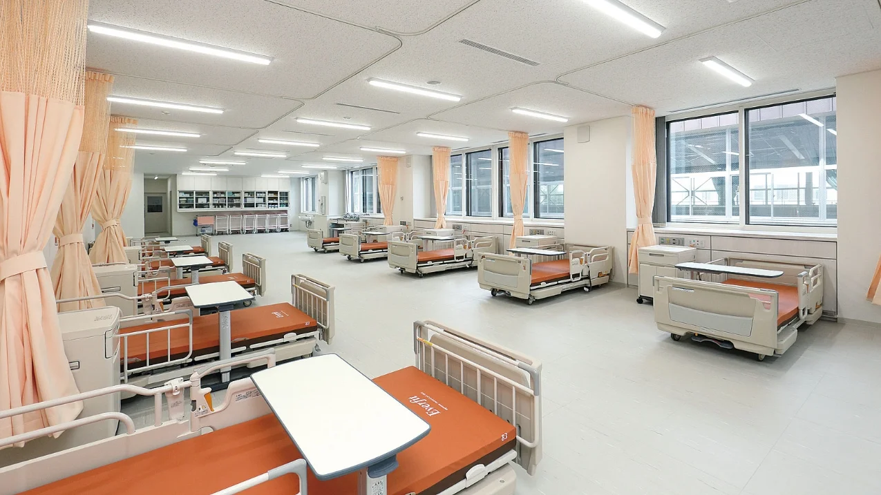 釧路労災看護専門学校 内観