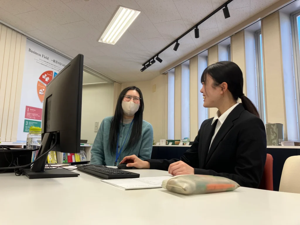 釧路公立大学の学生のインターンシップを受け入れました